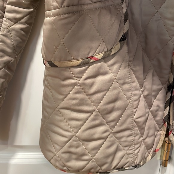 Burberry classic jacket - Picture 3 of 5